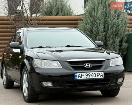 Черный Хендай Соната, объемом двигателя 2 л и пробегом 217 тыс. км за 6200 $, фото 9 на Automoto.ua