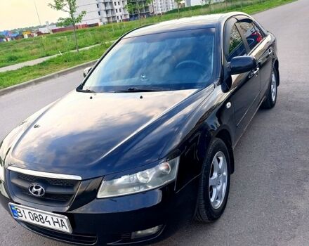 Чорний Хендай Соната, об'ємом двигуна 2 л та пробігом 315 тис. км за 4700 $, фото 1 на Automoto.ua