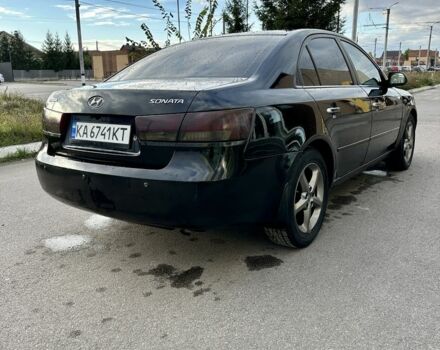 Чорний Хендай Соната, об'ємом двигуна 2.4 л та пробігом 270 тис. км за 4900 $, фото 11 на Automoto.ua