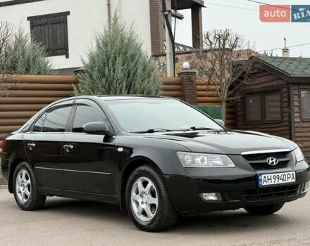 Черный Хендай Соната, объемом двигателя 2 л и пробегом 217 тыс. км за 6200 $, фото 15 на Automoto.ua