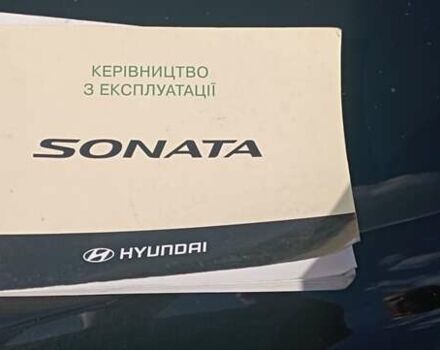 Черный Хендай Соната, объемом двигателя 2 л и пробегом 180 тыс. км за 5950 $, фото 1 на Automoto.ua