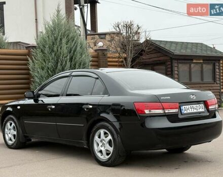 Черный Хендай Соната, объемом двигателя 2 л и пробегом 217 тыс. км за 6200 $, фото 18 на Automoto.ua