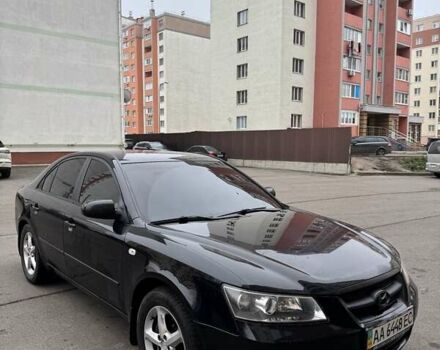 Черный Хендай Соната, объемом двигателя 2.4 л и пробегом 214 тыс. км за 7000 $, фото 3 на Automoto.ua