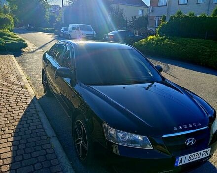 Черный Хендай Соната, объемом двигателя 2 л и пробегом 320 тыс. км за 6200 $, фото 5 на Automoto.ua