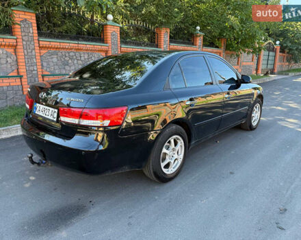 Черный Хендай Соната, объемом двигателя 2 л и пробегом 259 тыс. км за 5199 $, фото 3 на Automoto.ua