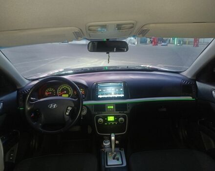 Черный Хендай Соната, объемом двигателя 2 л и пробегом 242 тыс. км за 5750 $, фото 20 на Automoto.ua
