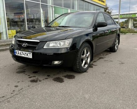 Чорний Хендай Соната, об'ємом двигуна 2.4 л та пробігом 270 тис. км за 4900 $, фото 3 на Automoto.ua