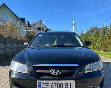 Черный Хендай Соната, объемом двигателя 2.36 л и пробегом 272 тыс. км за 5300 $, фото 4 на Automoto.ua