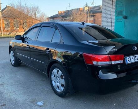 Черный Хендай Соната, объемом двигателя 2 л и пробегом 320 тыс. км за 5299 $, фото 1 на Automoto.ua