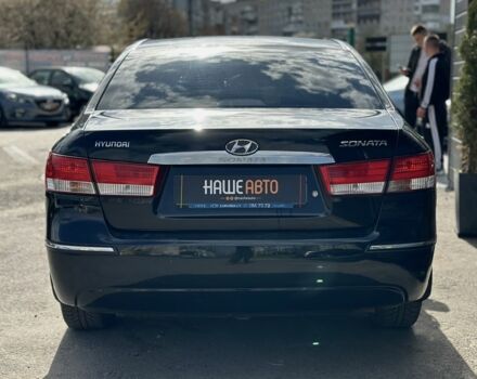 Черный Хендай Соната, объемом двигателя 2 л и пробегом 270 тыс. км за 5450 $, фото 7 на Automoto.ua