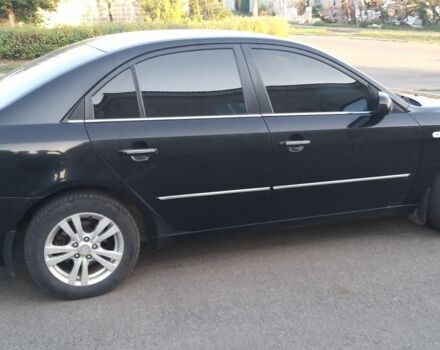 Чорний Хендай Соната, об'ємом двигуна 2.4 л та пробігом 235 тис. км за 5600 $, фото 3 на Automoto.ua