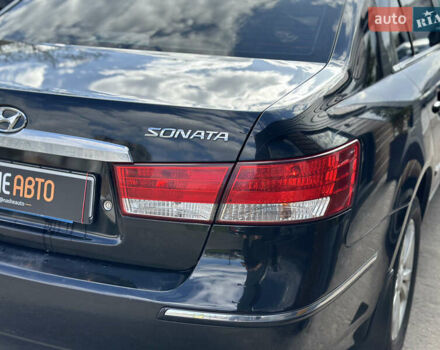 Черный Хендай Соната, объемом двигателя 2 л и пробегом 270 тыс. км за 5400 $, фото 18 на Automoto.ua
