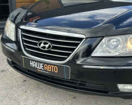 Черный Хендай Соната, объемом двигателя 2 л и пробегом 270 тыс. км за 5450 $, фото 2 на Automoto.ua