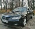 Черный Хендай Соната, объемом двигателя 2.4 л и пробегом 290 тыс. км за 5800 $, фото 1 на Automoto.ua
