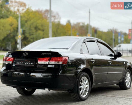 Хендай Соната 2008 у Миколаєві на Automoto.ua Чорний Хендай Соната, об'ємом двигуна 2 л та пробігом 231 тис. км за 5899 $, фото 5 на Automoto.ua