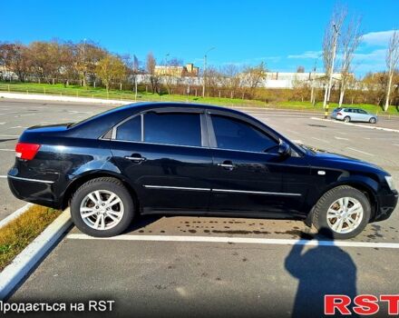 Хендай Соната 2008 у Києві на Automoto.ua Чорний Хендай Соната, об'ємом двигуна 2 л та пробігом 217 тис. км за 6500 $, фото 5 на Automoto.ua