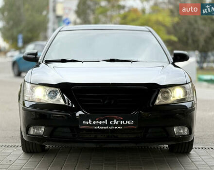 Хендай Соната 2008 у Миколаєві на Automoto.ua Чорний Хендай Соната, об'ємом двигуна 2 л та пробігом 231 тис. км за 5899 $, фото 1 на Automoto.ua