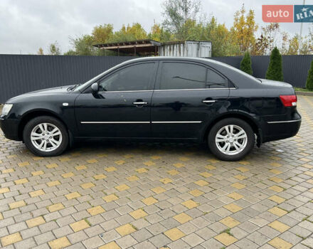 Чорний Хендай Соната, об'ємом двигуна 2 л та пробігом 281 тис. км за 5700 $, фото 7 на Automoto.ua
