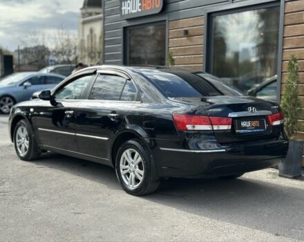 Черный Хендай Соната, объемом двигателя 2 л и пробегом 270 тыс. км за 5450 $, фото 6 на Automoto.ua