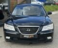 Черный Хендай Соната, объемом двигателя 2 л и пробегом 270 тыс. км за 5450 $, фото 3 на Automoto.ua