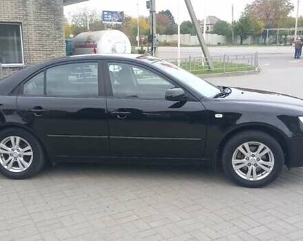 Чорний Хендай Соната, об'ємом двигуна 2 л та пробігом 216 тис. км за 6500 $, фото 4 на Automoto.ua