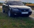 Чорний Хендай Соната, об'ємом двигуна 2 л та пробігом 270 тис. км за 5800 $, фото 1 на Automoto.ua