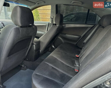 Черный Хендай Соната, объемом двигателя 2 л и пробегом 270 тыс. км за 5400 $, фото 44 на Automoto.ua