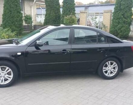 Чорний Хендай Соната, об'ємом двигуна 2 л та пробігом 216 тис. км за 6500 $, фото 2 на Automoto.ua