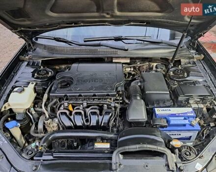 Хендай Соната 2008 в Раздельной на Automoto.ua Черный Хендай Соната, объемом двигателя 2.4 л и пробегом 240 тыс. км за 7200 $, фото 7 на Automoto.ua