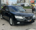 Черный Хендай Соната, объемом двигателя 2 л и пробегом 270 тыс. км за 5400 $, фото 6 на Automoto.ua