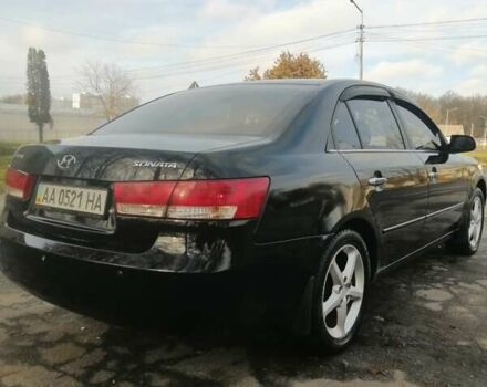 Черный Хендай Соната, объемом двигателя 2.4 л и пробегом 290 тыс. км за 5800 $, фото 1 на Automoto.ua