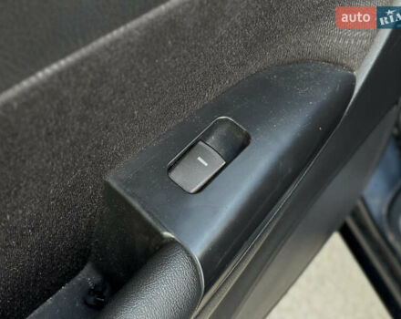 Черный Хендай Соната, объемом двигателя 2 л и пробегом 270 тыс. км за 5400 $, фото 42 на Automoto.ua