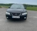 Чорний Хендай Соната, об'ємом двигуна 2 л та пробігом 299 тис. км за 5000 $, фото 1 на Automoto.ua