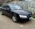Чорний Хендай Соната, об'ємом двигуна 2 л та пробігом 210 тис. км за 5200 $, фото 1 на Automoto.ua