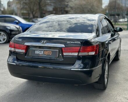 Черный Хендай Соната, объемом двигателя 2 л и пробегом 270 тыс. км за 5450 $, фото 9 на Automoto.ua