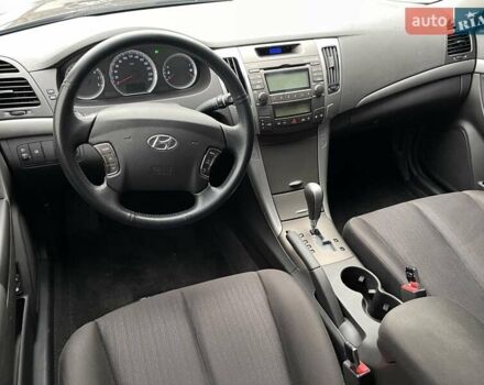 Черный Хендай Соната, объемом двигателя 2 л и пробегом 110 тыс. км за 9700 $, фото 33 на Automoto.ua
