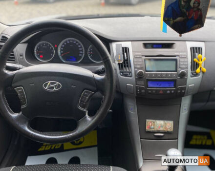 Черный Хендай Соната, объемом двигателя 2 л и пробегом 145 тыс. км за 7890 $, фото 14 на Automoto.ua