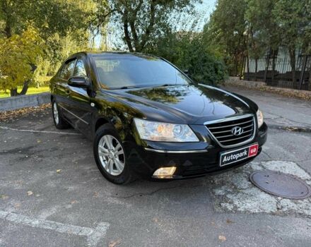 Чорний Хендай Соната, об'ємом двигуна 2 л та пробігом 109 тис. км за 6990 $, фото 2 на Automoto.ua