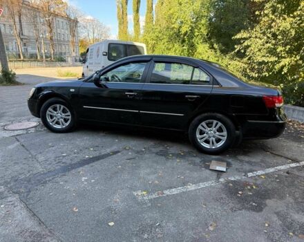 Чорний Хендай Соната, об'ємом двигуна 2 л та пробігом 109 тис. км за 6990 $, фото 7 на Automoto.ua