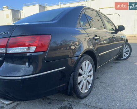 Черный Хендай Соната, объемом двигателя 3.3 л и пробегом 287 тыс. км за 4999 $, фото 9 на Automoto.ua