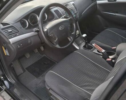 Хендай Соната 2009 в Мукачеве на Automoto.ua Черный Хендай Соната, объемом двигателя 2 л и пробегом 149 тыс. км за 6800 $, фото 2 на Automoto.ua