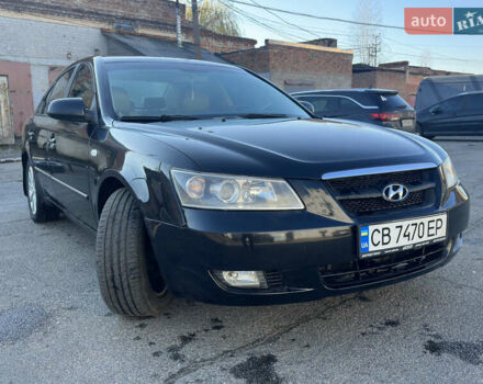 Черный Хендай Соната, объемом двигателя 3.3 л и пробегом 287 тыс. км за 4999 $, фото 2 на Automoto.ua