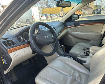 Черный Хендай Соната, объемом двигателя 3.3 л и пробегом 287 тыс. км за 4999 $, фото 14 на Automoto.ua