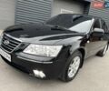 Черный Хендай Соната, объемом двигателя 2 л и пробегом 110 тыс. км за 9700 $, фото 3 на Automoto.ua