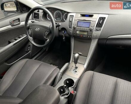Черный Хендай Соната, объемом двигателя 2 л и пробегом 110 тыс. км за 9700 $, фото 38 на Automoto.ua