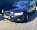 Черный Хендай Соната, объемом двигателя 2 л и пробегом 211 тыс. км за 6500 $, фото 1 на Automoto.ua