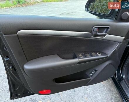 Чорний Хендай Соната, об'ємом двигуна 2 л та пробігом 109 тис. км за 6990 $, фото 9 на Automoto.ua