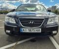 Чорний Хендай Соната, об'ємом двигуна 2 л та пробігом 235 тис. км за 6500 $, фото 1 на Automoto.ua