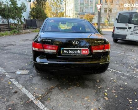 Чорний Хендай Соната, об'ємом двигуна 2 л та пробігом 109 тис. км за 6990 $, фото 5 на Automoto.ua