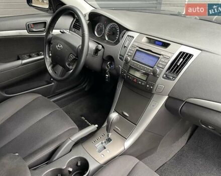 Черный Хендай Соната, объемом двигателя 2 л и пробегом 110 тыс. км за 9700 $, фото 45 на Automoto.ua